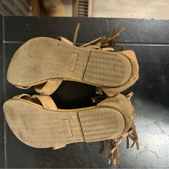 Stylish Tan Kids Sandals with Studded Straps - Picture 4 of 4